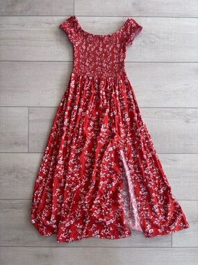 Red Floral Smocked Maxi Dress w/ White Floral Print & Side Split Boho Size S